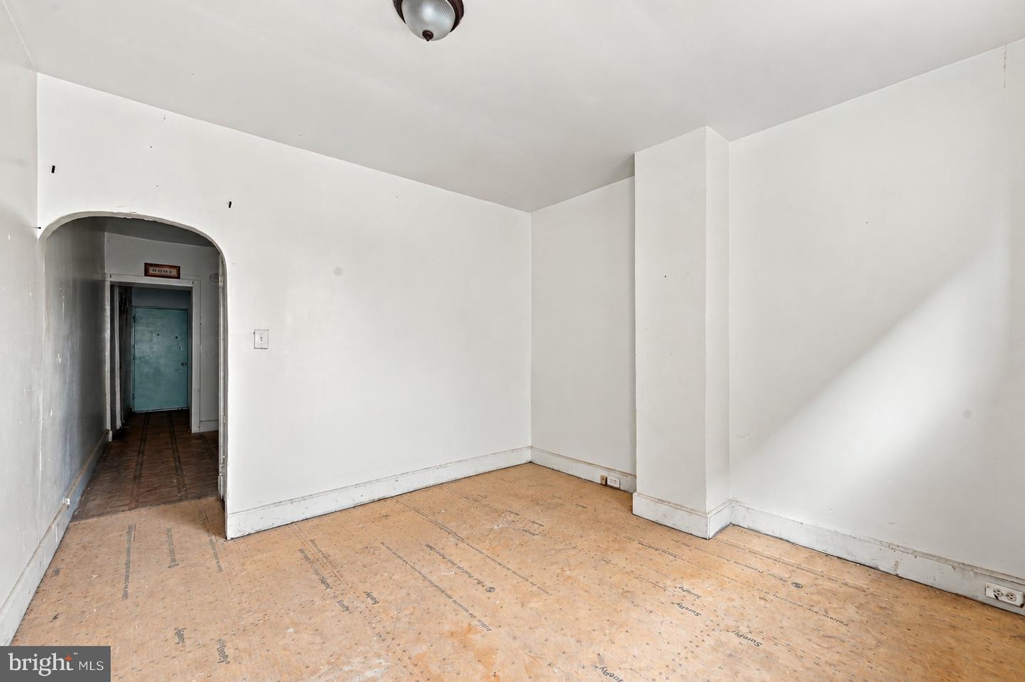2712 N Orianna Property Photo 4
