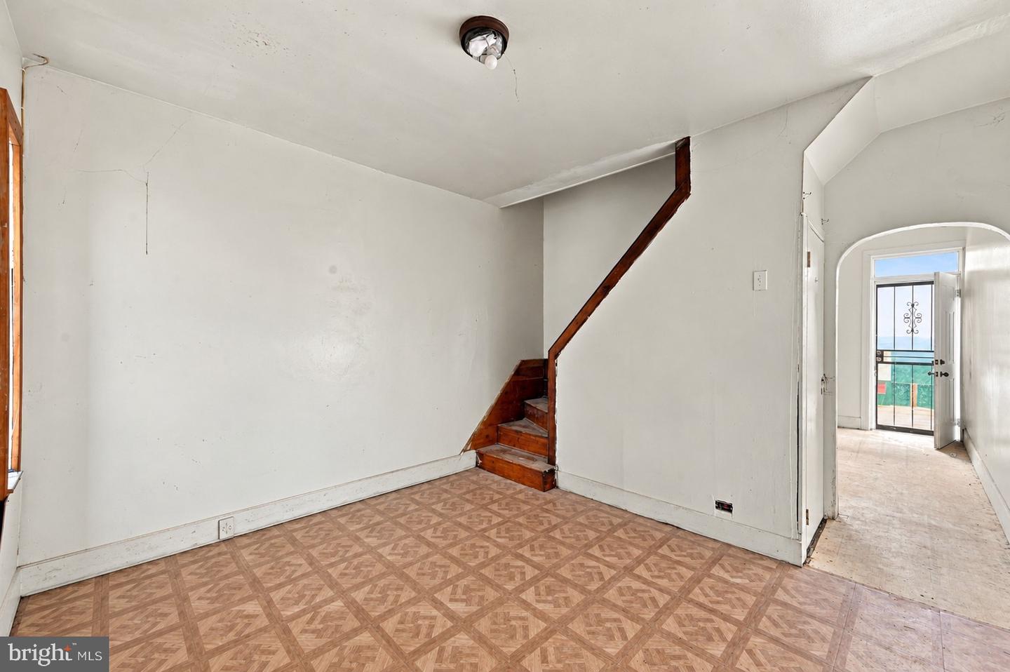 2712 N Orianna Property Photo 7