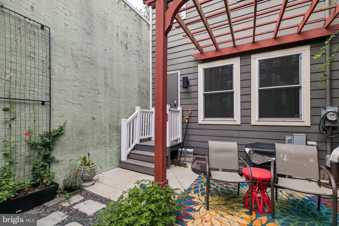 2311 E Gordon St Property Photo 29