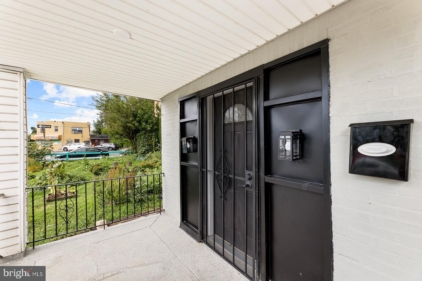 5008 Valley Property Photo 2