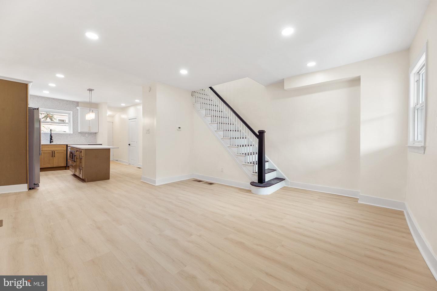 5008 Valley Property Photo 3
