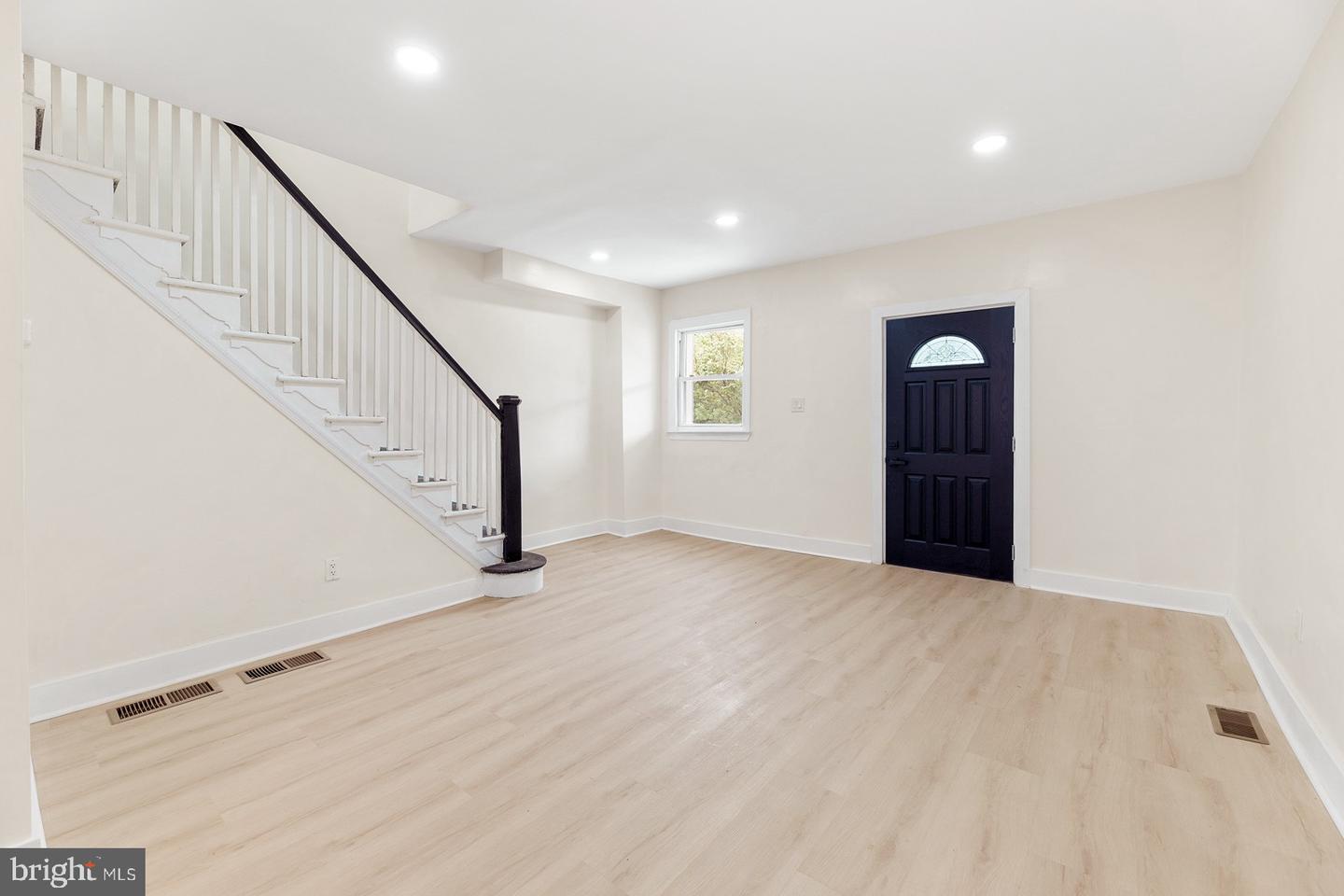 5008 Valley Property Photo 7