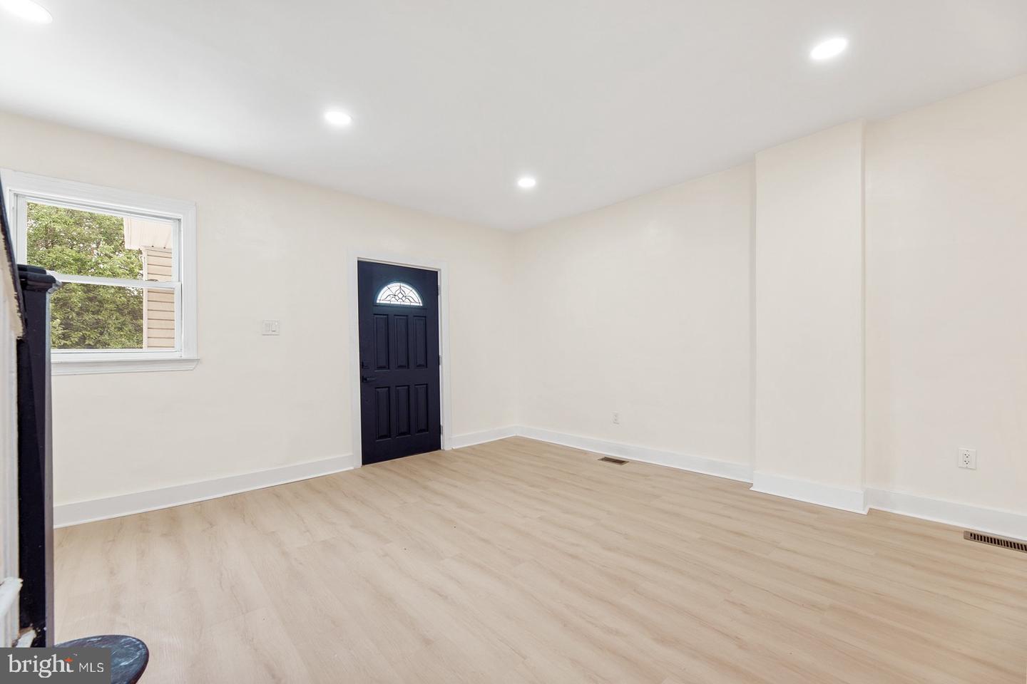 5008 Valley Property Photo 8