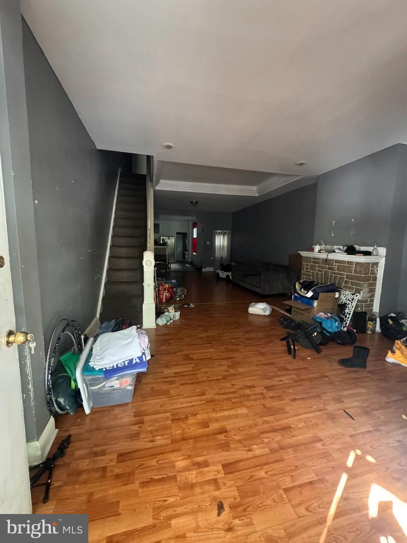 4141 Cambridge Property Photo 3