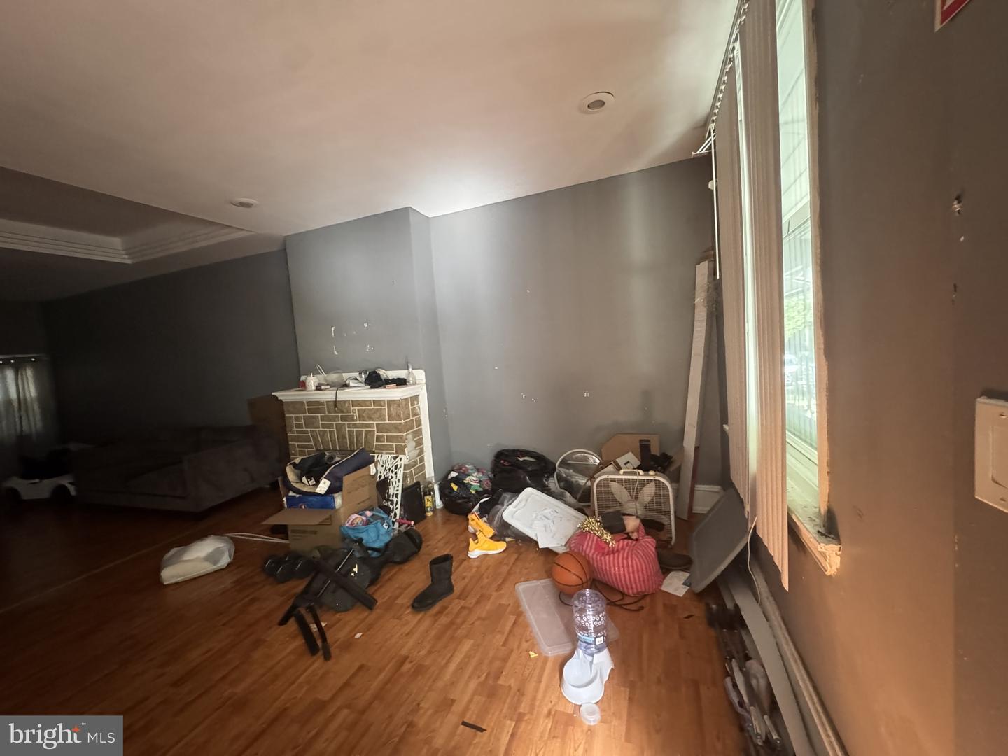 4141 Cambridge Property Photo 4