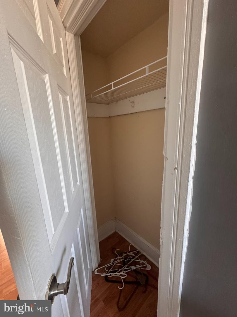 4141 Cambridge Property Photo 28