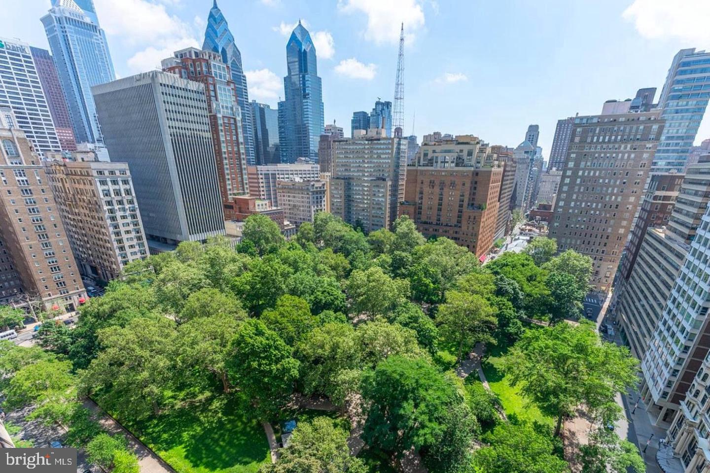 222 W Rittenhouse Sq #702 Property Photo 25