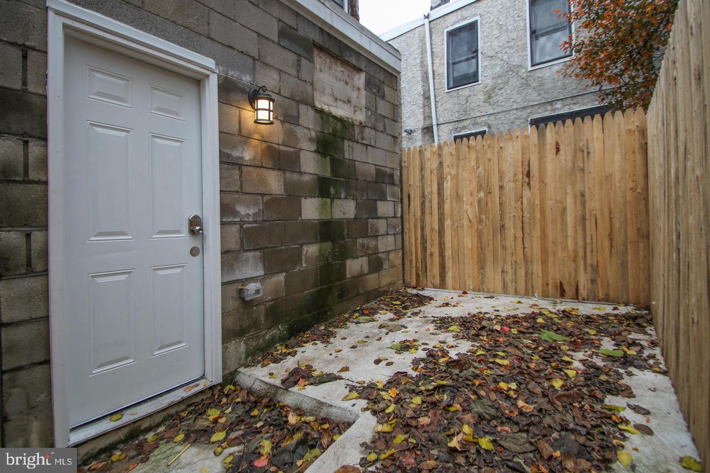 5136 Walnut St Property Photo 15