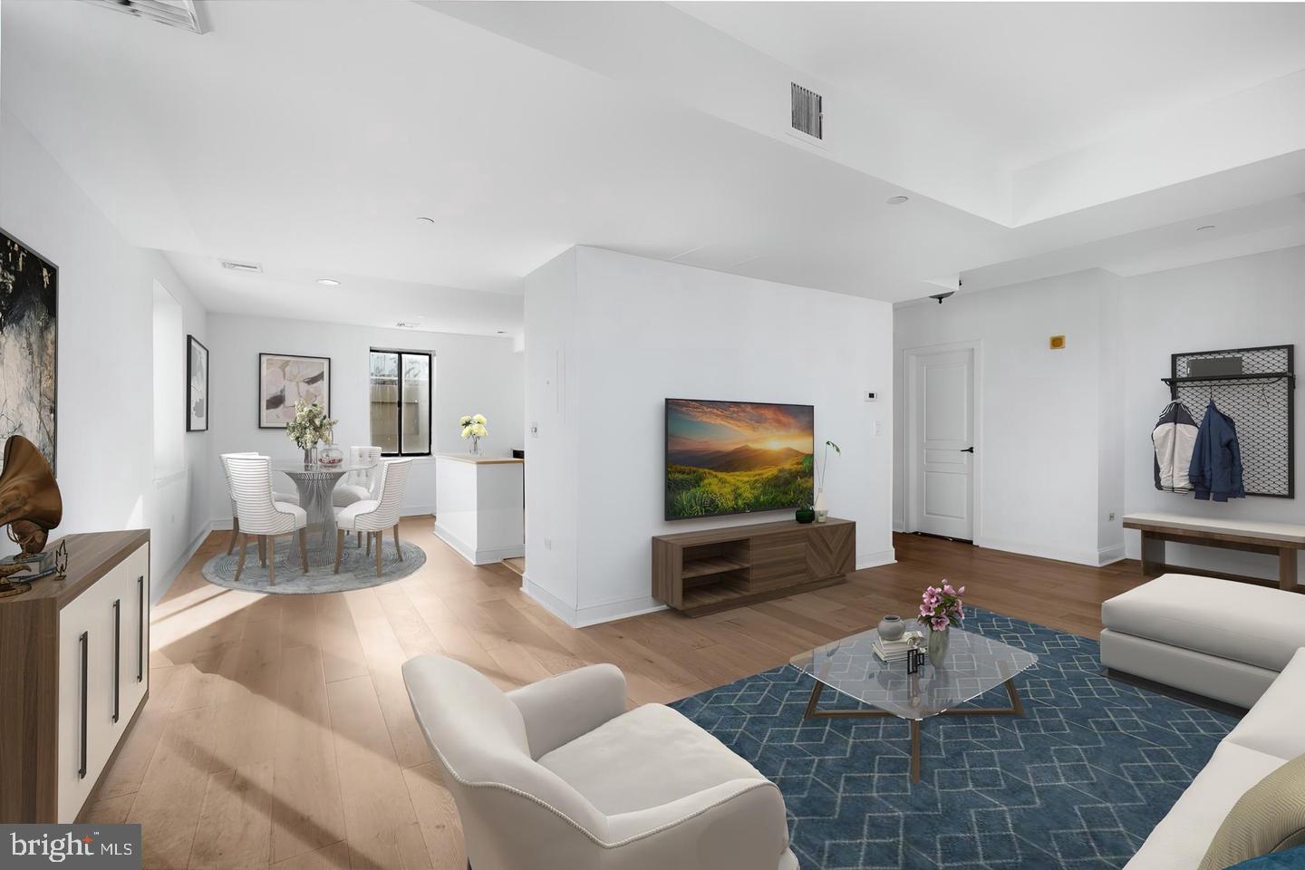 222 W Rittenhouse Sq #1001 Property Photo 2
