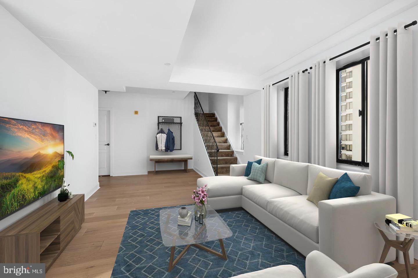 222 W Rittenhouse Sq #1001 Property Photo 3