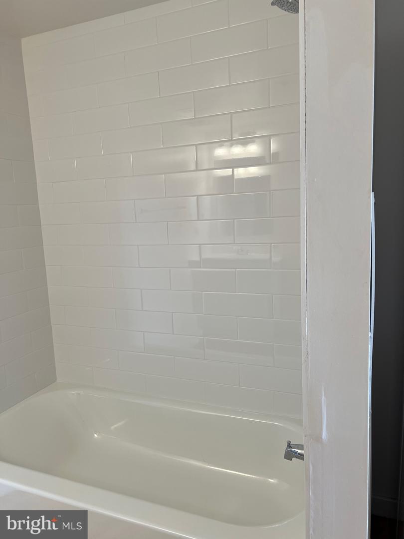 429-n 13th St #6i Property Photo 10