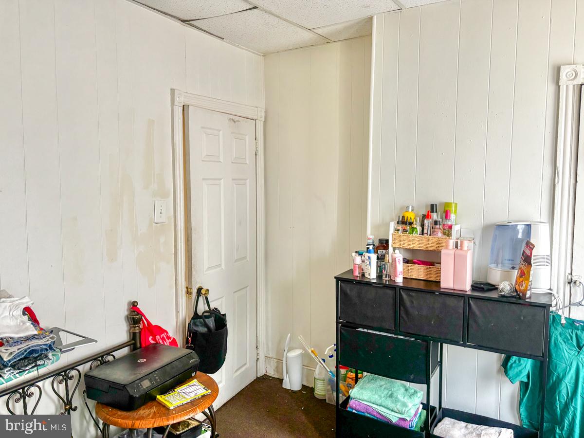 222 N Vogdes St Property Photo 16