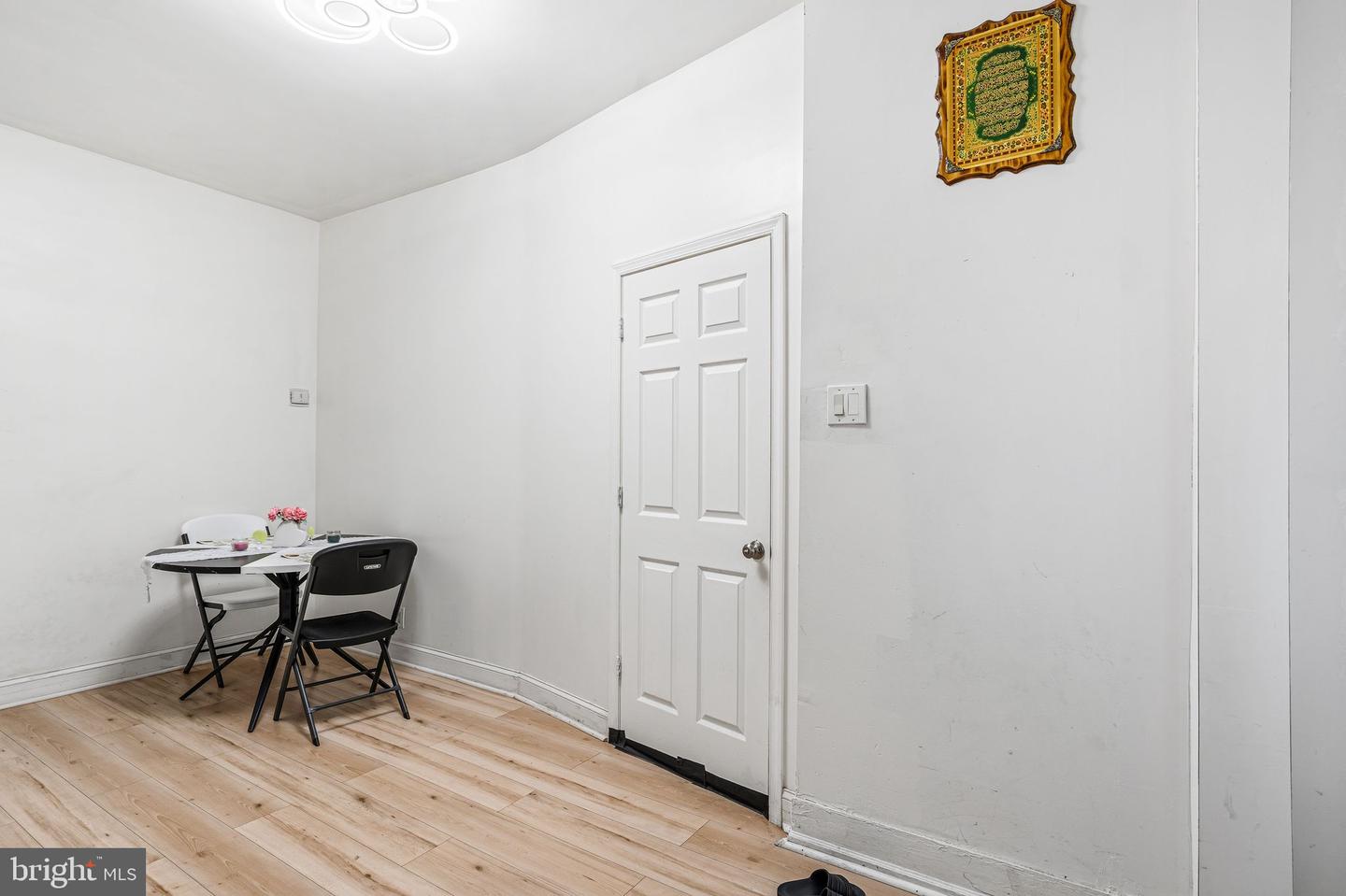 4843 A St Property Photo 3