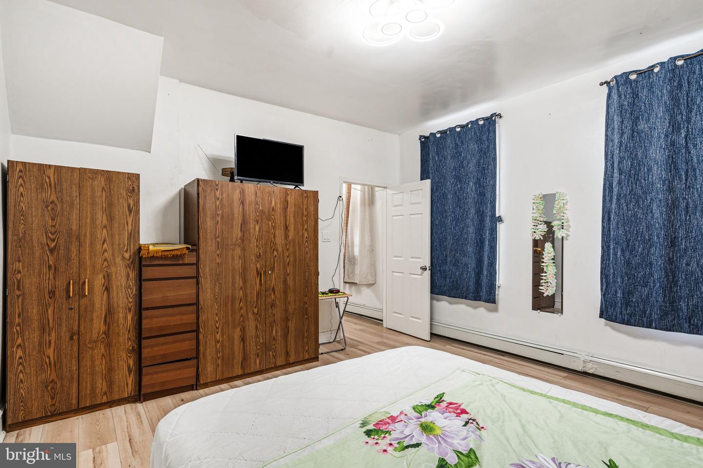 4843 A St Property Photo 6