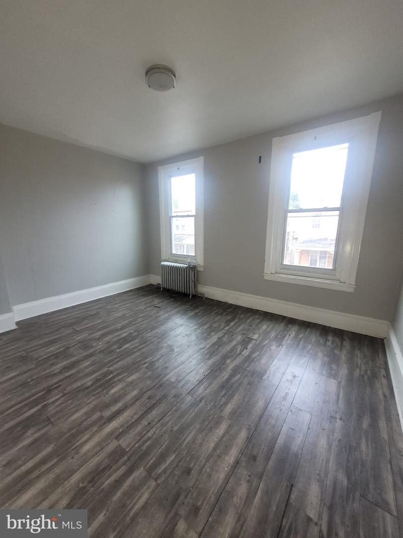 340 N Wilton St Property Photo 11