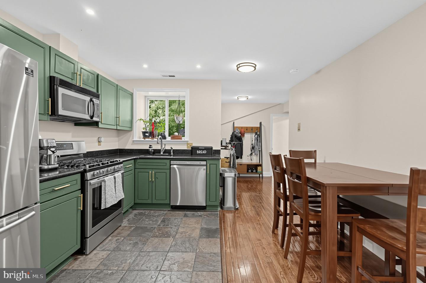 1219 N Randolph St #3f Property Photo 9