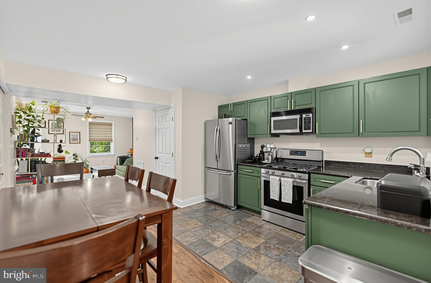 1219 N Randolph St #3f Property Photo 12