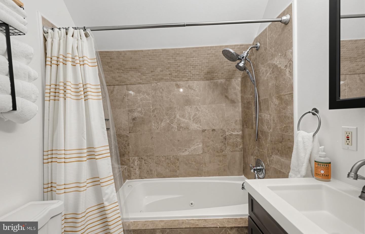 1219 N Randolph St #3f Property Photo 28