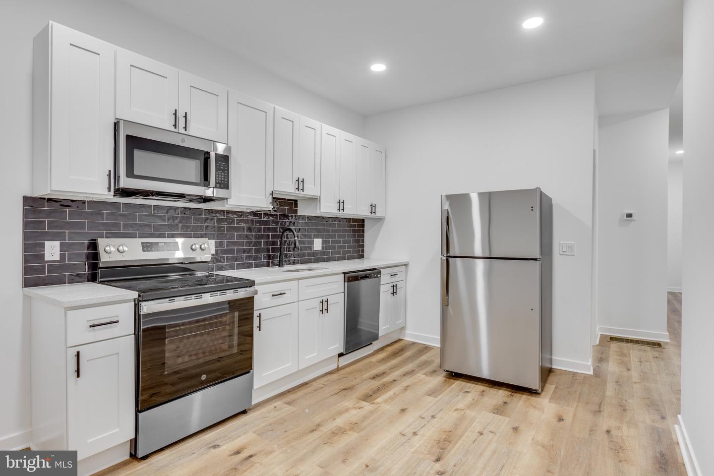 3657 OLD YORK RD #1 Property Photo 1