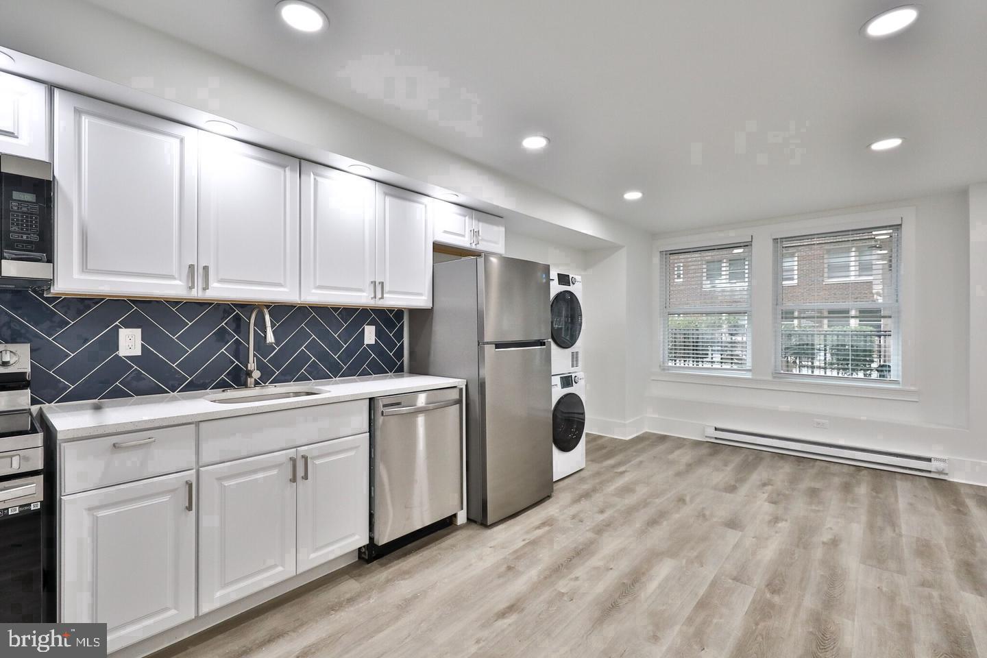 4247 Locust St #607 Property Photo 6