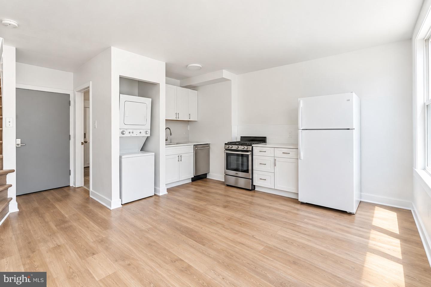 4035 GREEN ST Property Photo 1