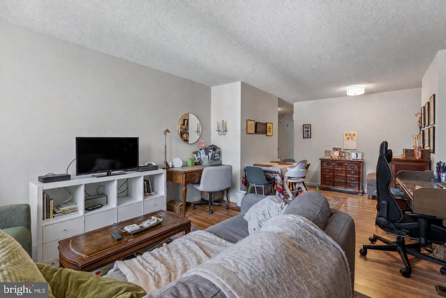 1420 Locust St #6m Property Photo 3