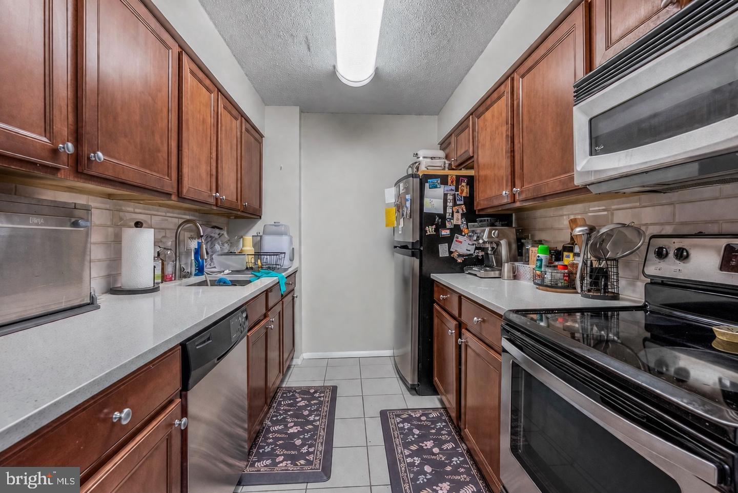 1420 Locust St #6m Property Photo 4