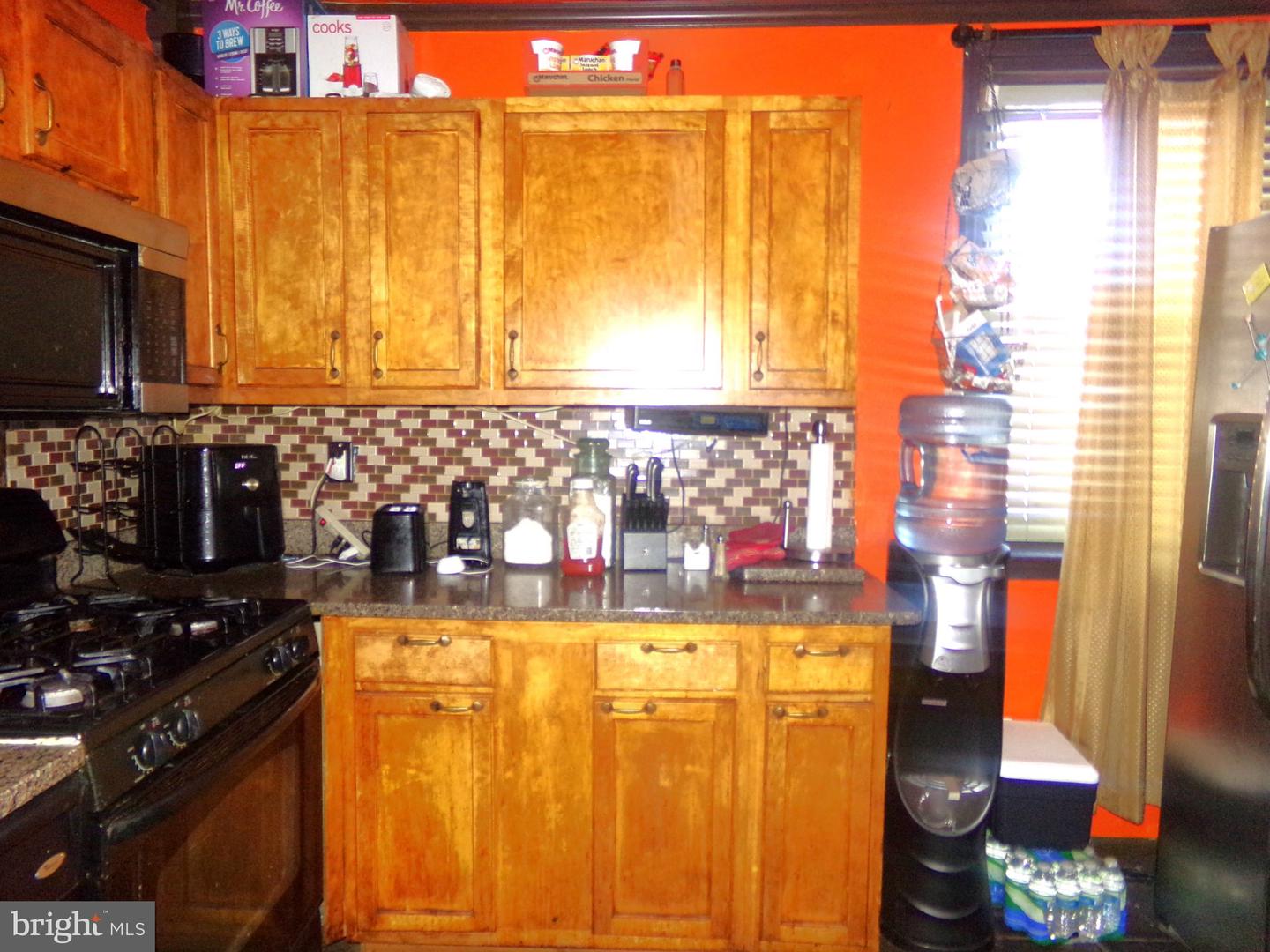 5454 Tackawanna St Property Photo 17