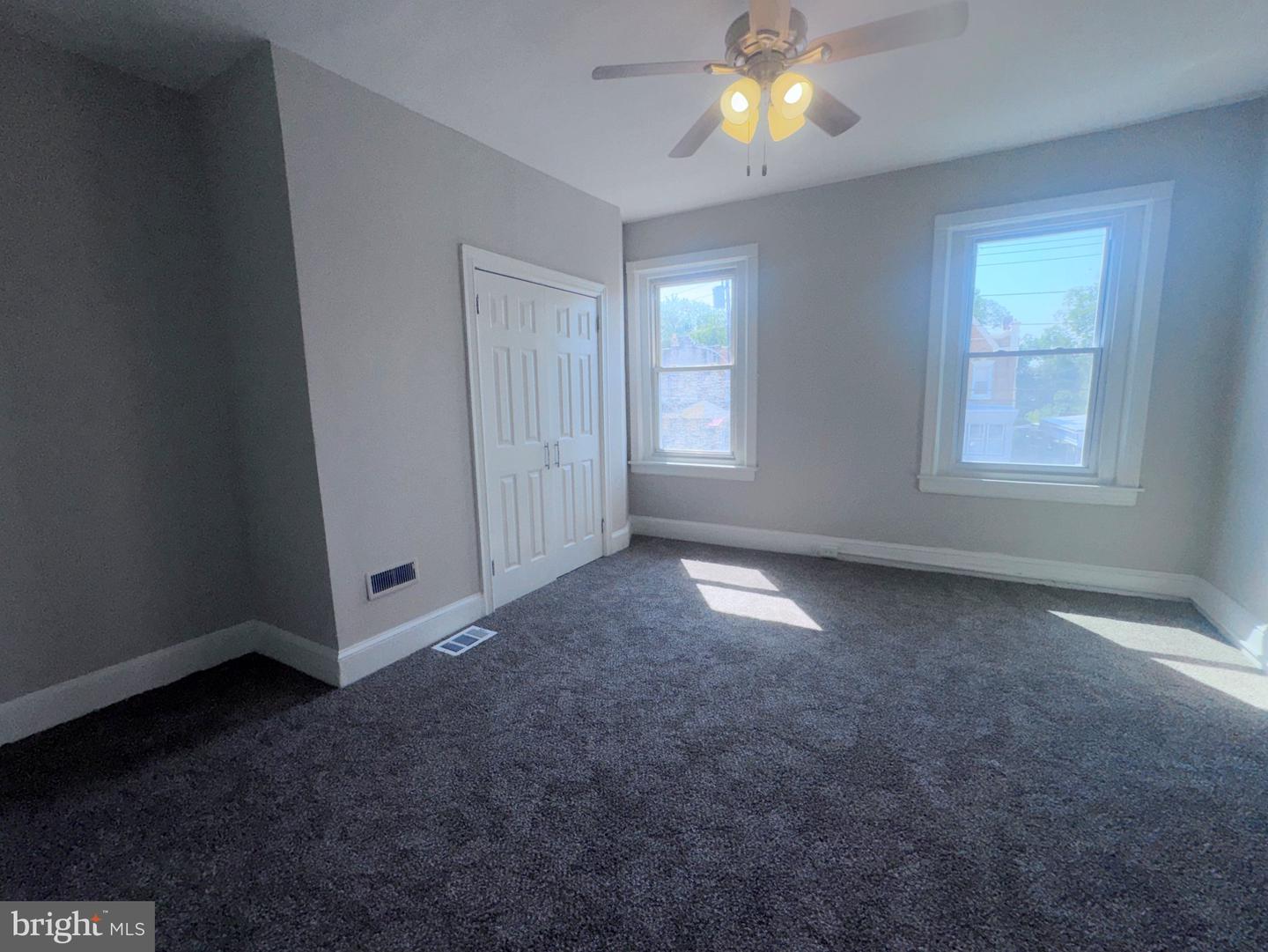 6053 Greenway Ave Property Photo 15