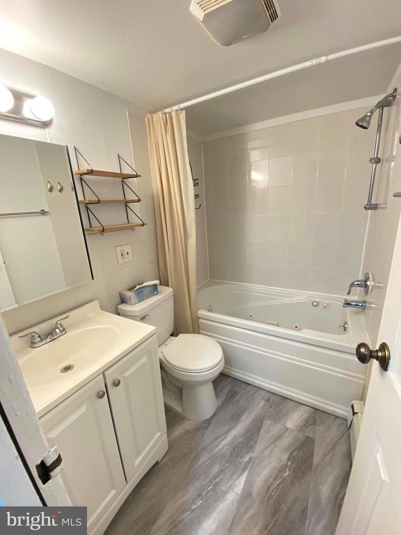 110 Byberry Rd #e2 Property Photo 12