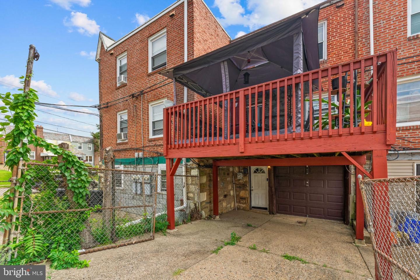 1179 E Dorset St Property Photo 3