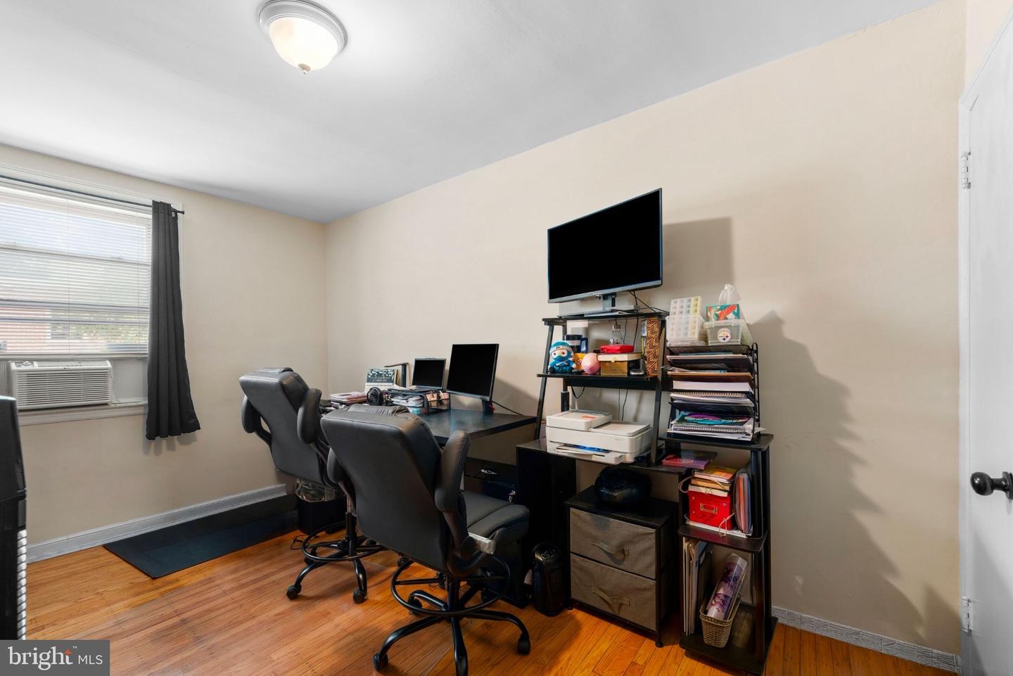 1179 E Dorset St Property Photo 19
