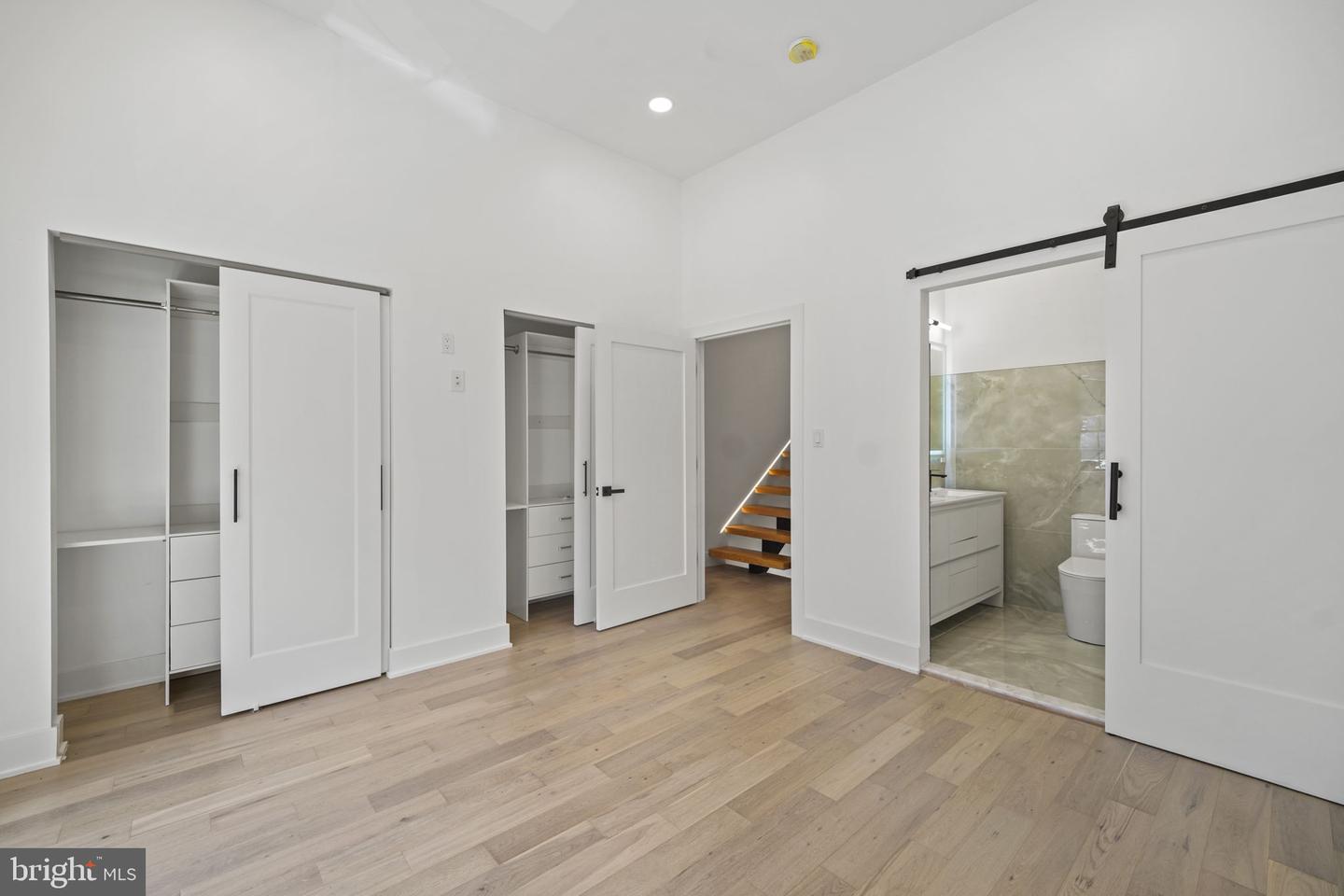 1027 Christian St Property Photo 21