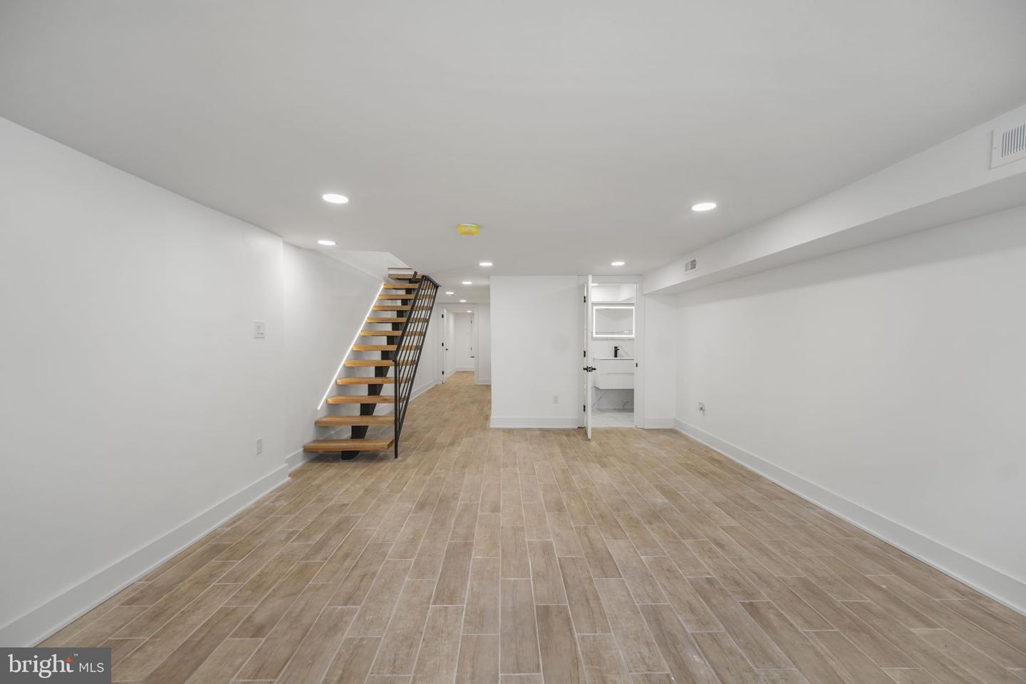 1027 Christian St Property Photo 59