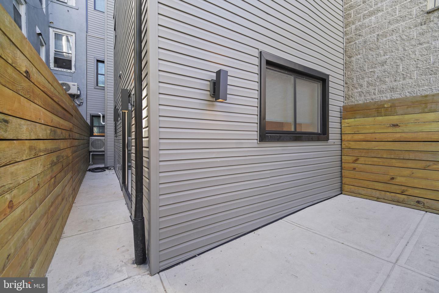 1027 Christian St Property Photo 67