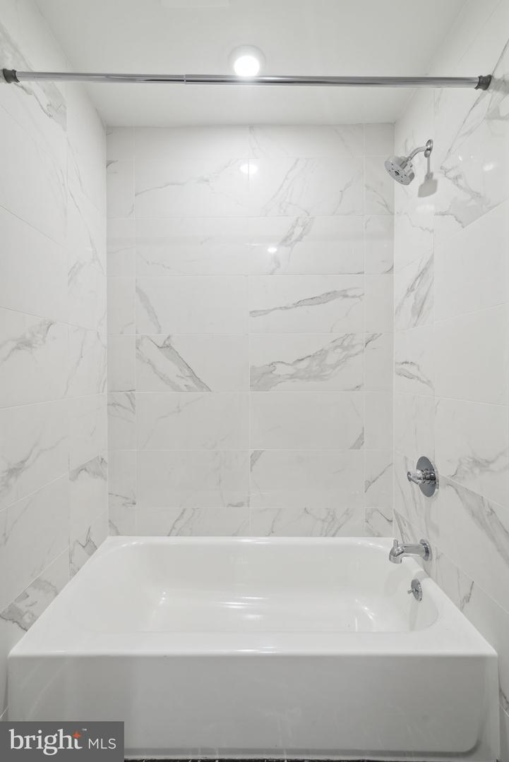6144 Germantown Ave #c11 Property Photo 10