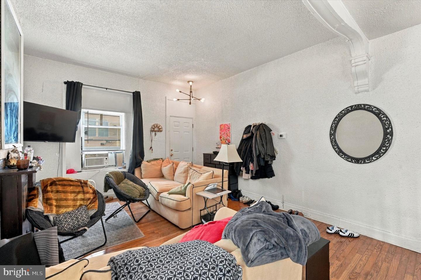 1816 N Gratz St Property Photo 3