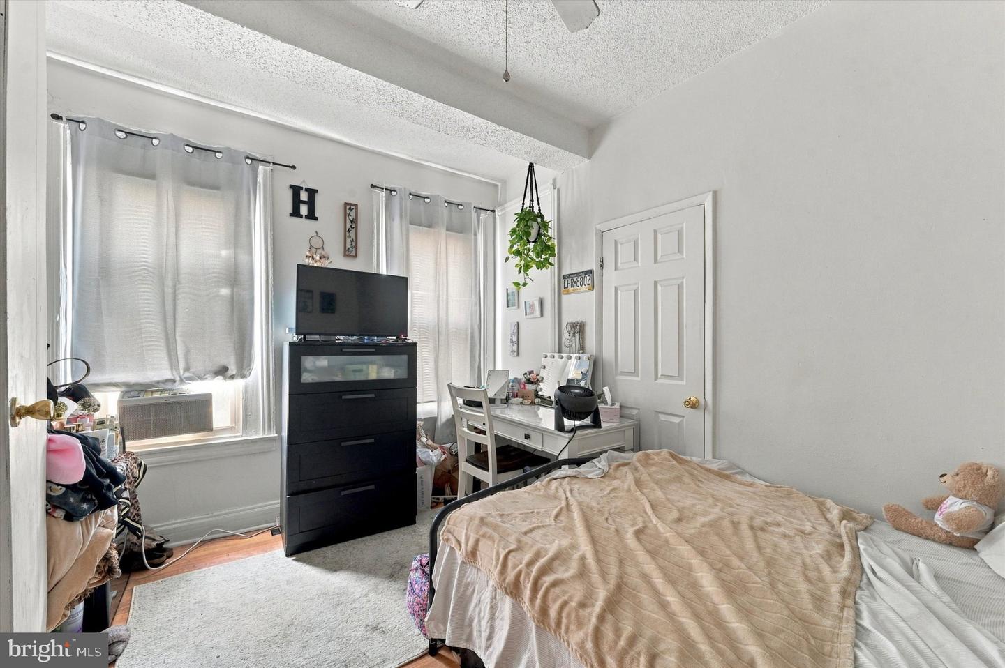 1816 N Gratz St Property Photo 13