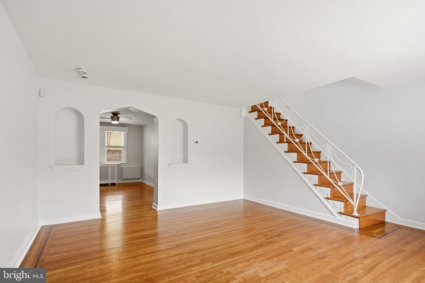 6358 Jackson St Property Photo 5