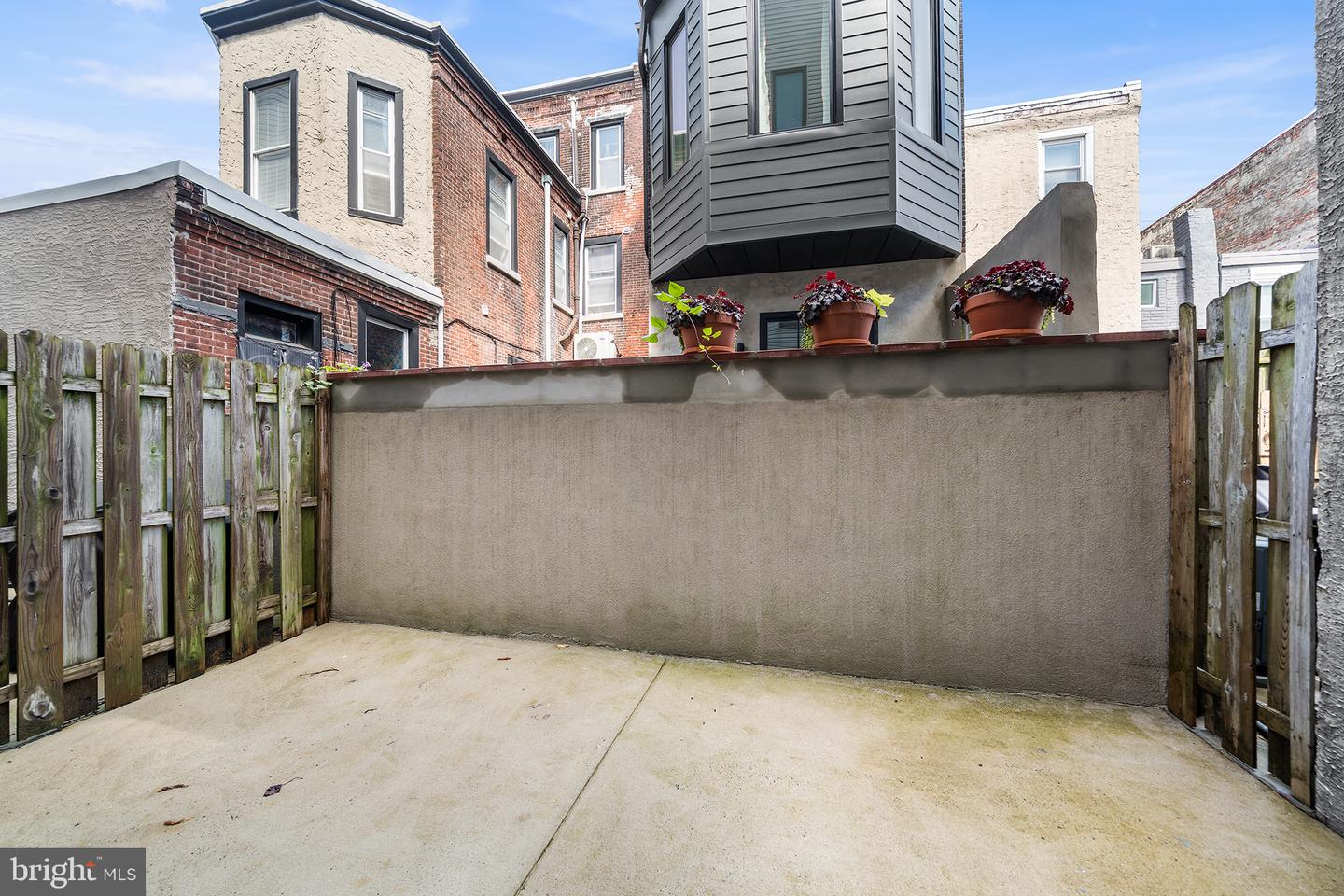 2107 E Arizona St Property Photo 15