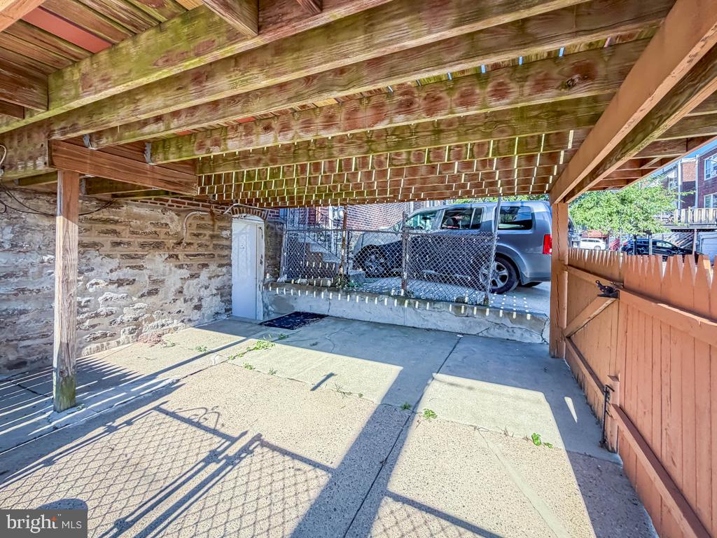 1533 Rosalie Property Photo 38