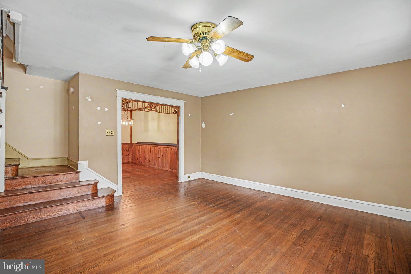 7435 Germantown Ave Property Photo 7