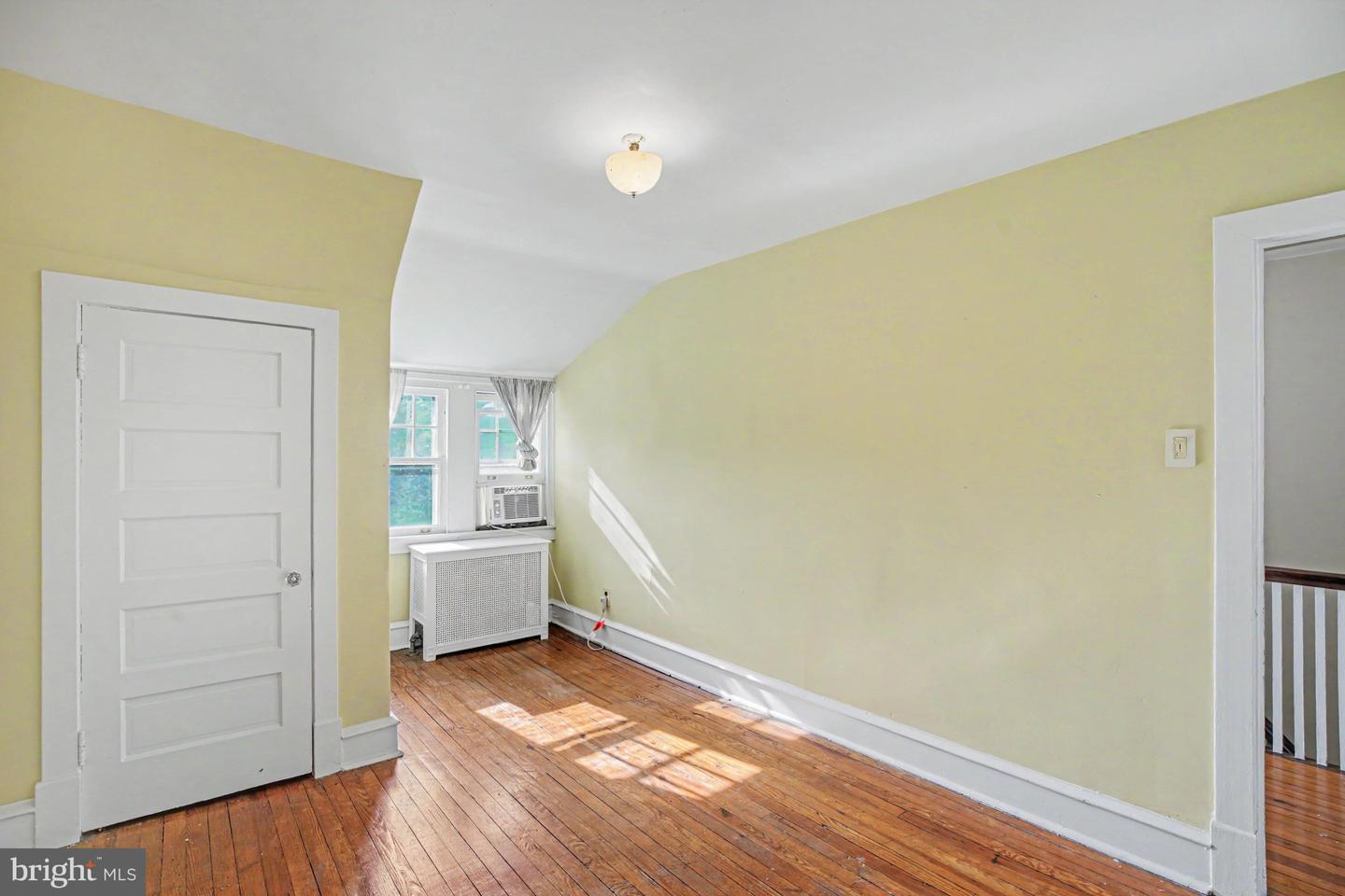 7435 Germantown Ave Property Photo 20