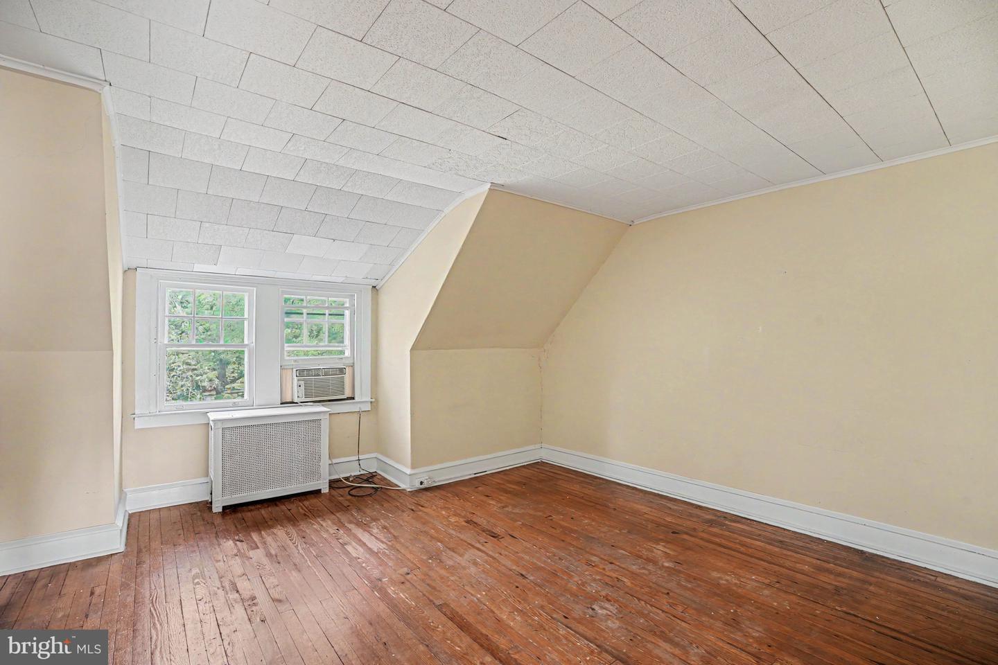 7435 Germantown Ave Property Photo 21
