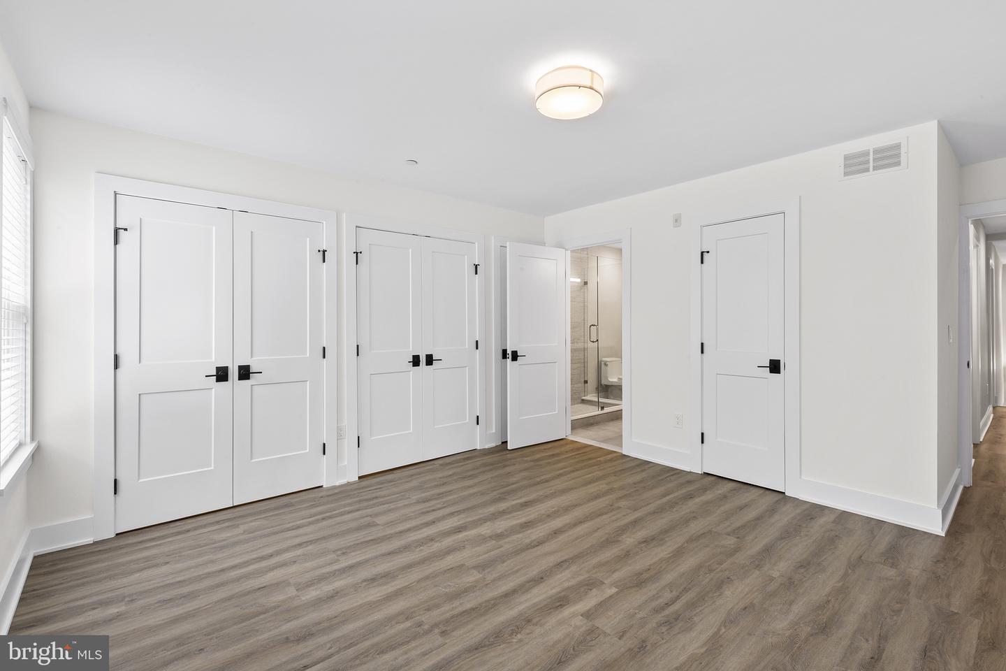 2144 Lombard Property Photo 14