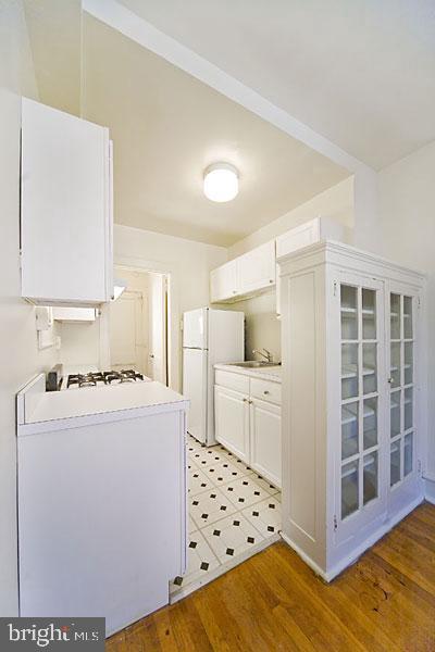 2100-2 Walnut St #12g Property Photo 25