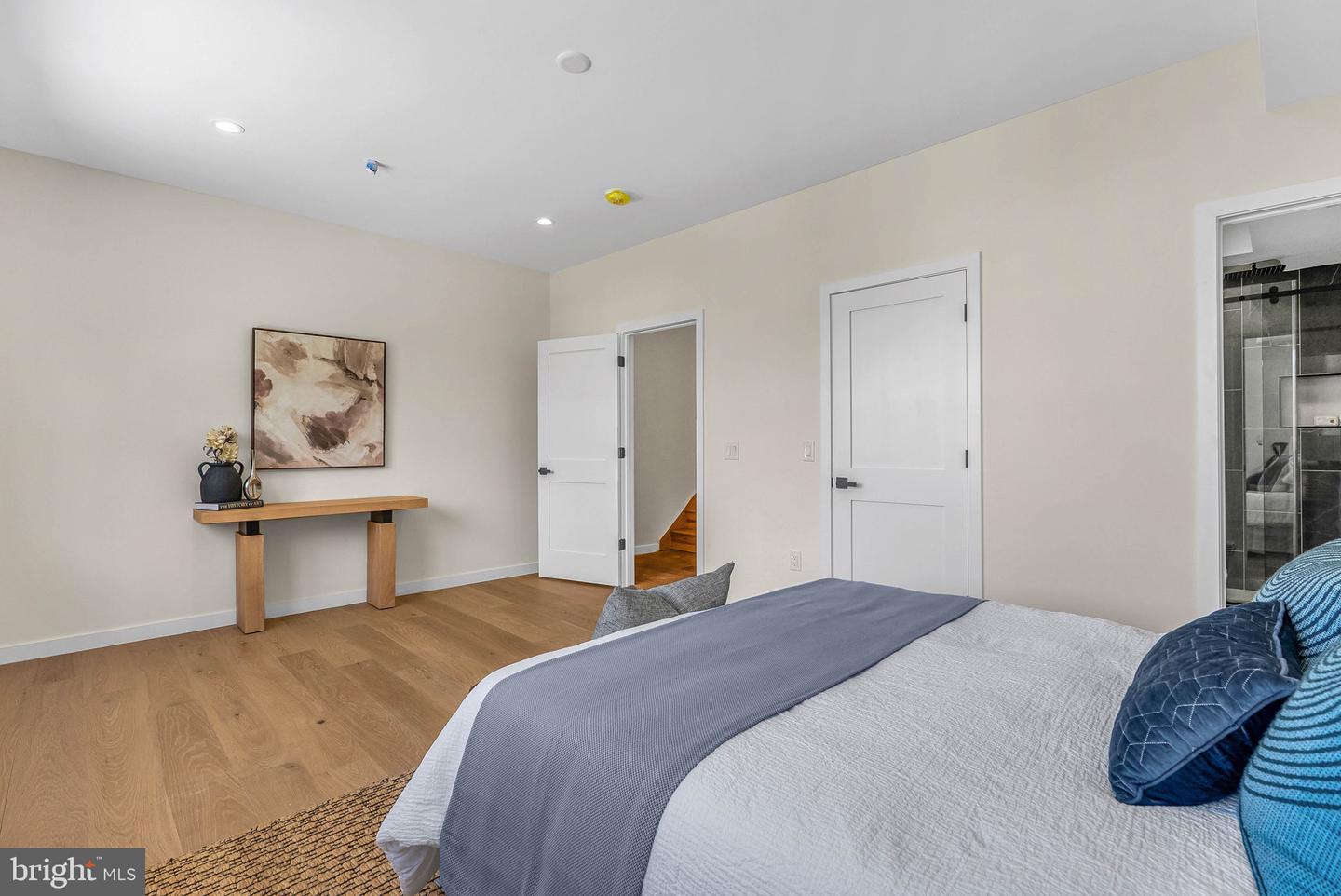 2425 Hartranft St Property Photo 19