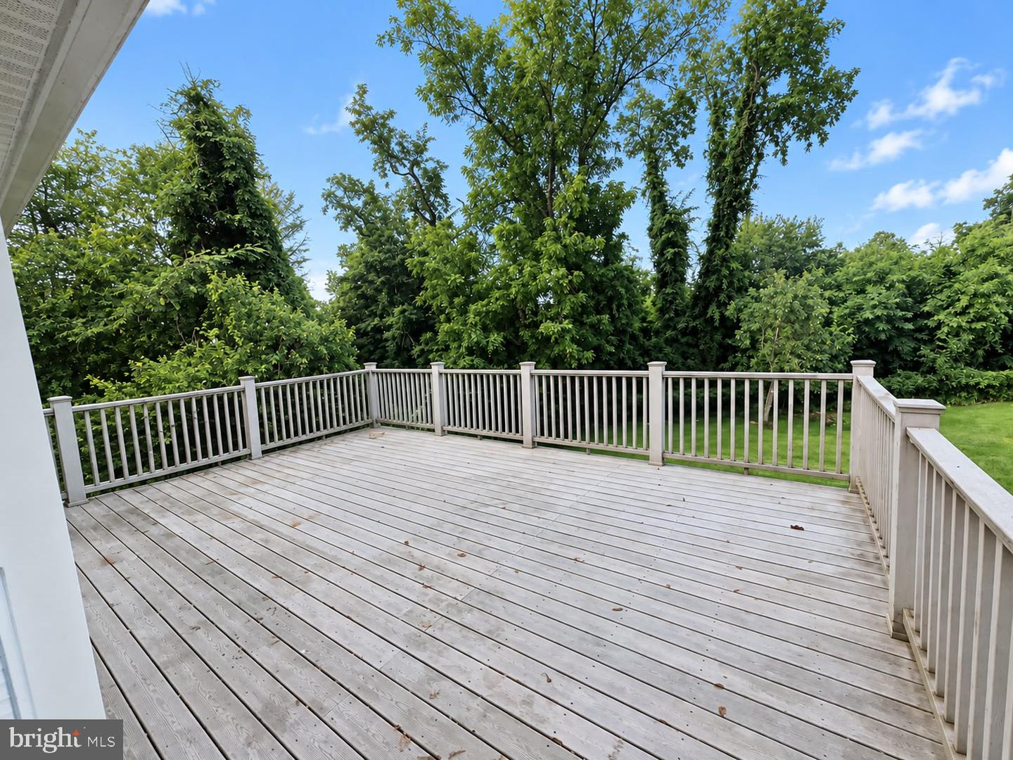 6797 Lawnton St Property Photo 10