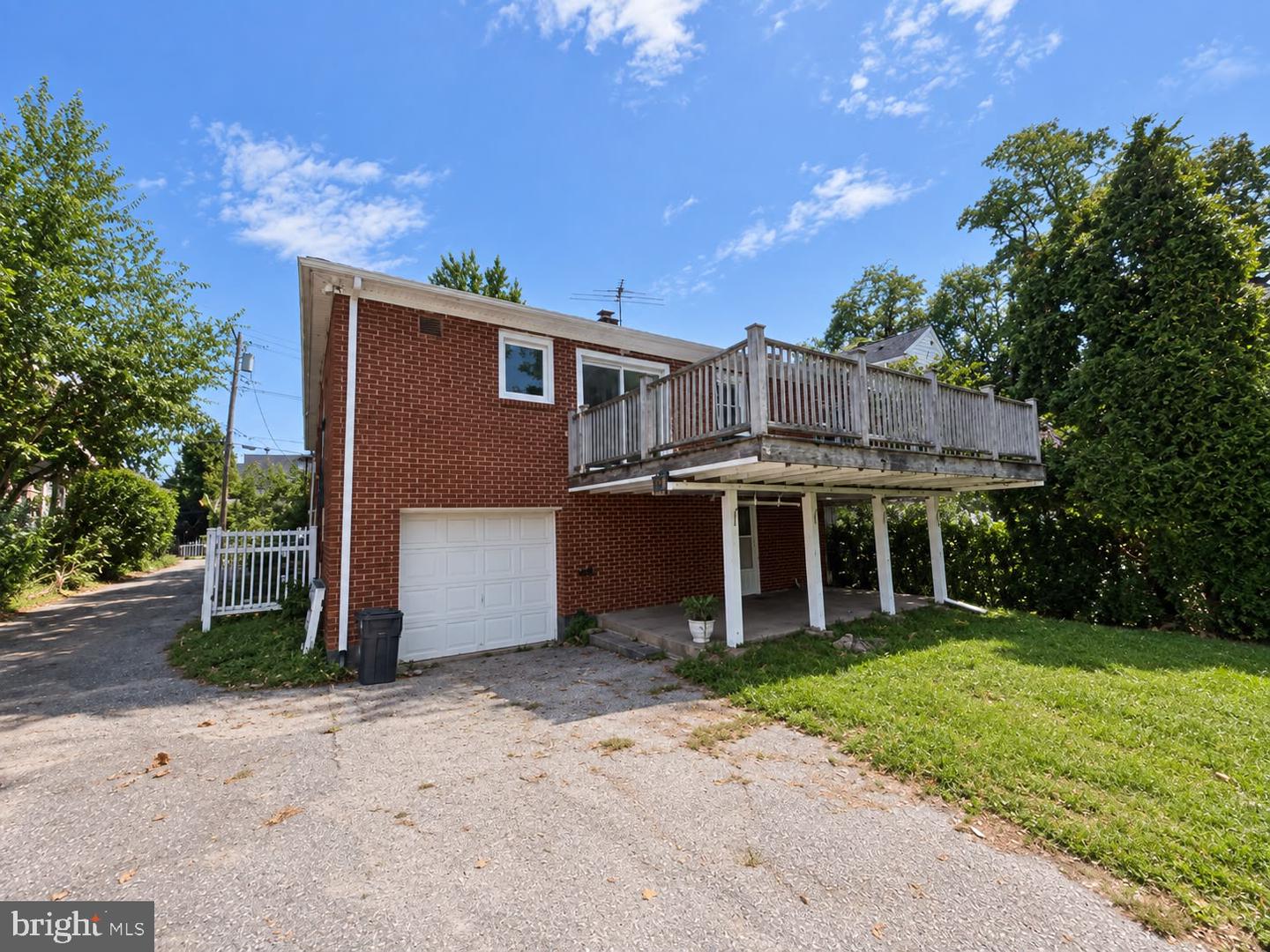6797 Lawnton St Property Photo 32