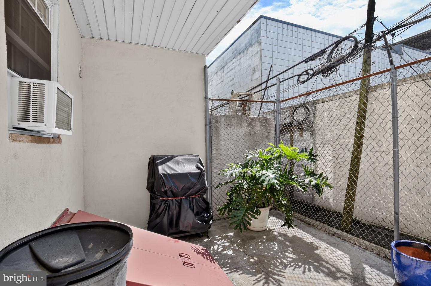 636 Wilder St Property Photo 13